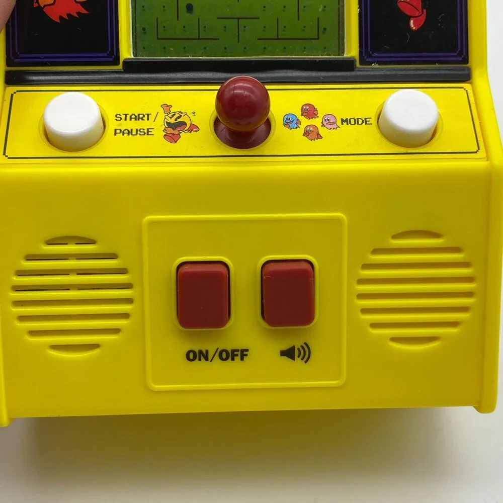 Pac-Man Mini Handheld Arcade Game‎ Bandai Namco 09521 Vtg Works Great